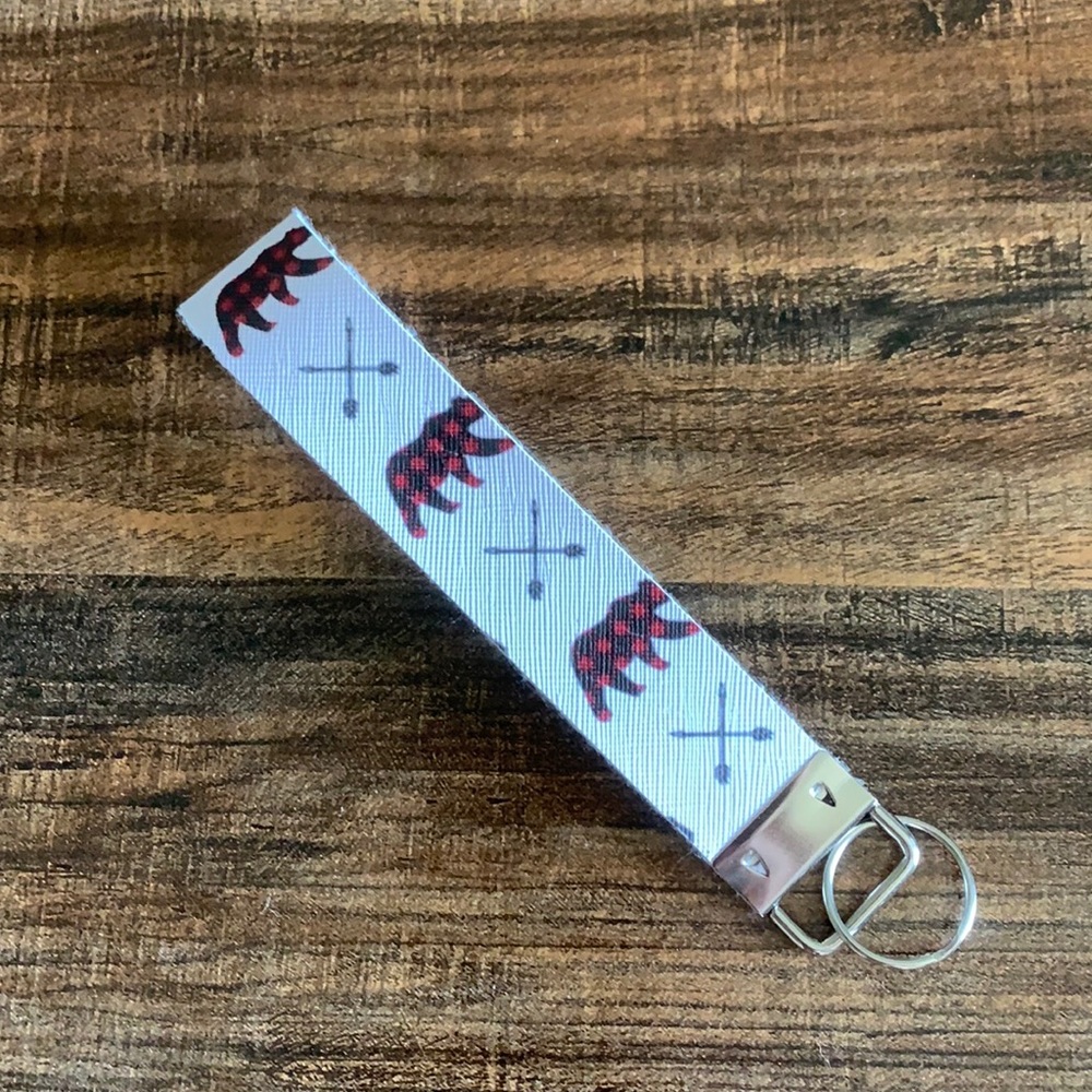 ‼️ACCEPTING ANY OFFER ‼️ Rustic plaid key holder